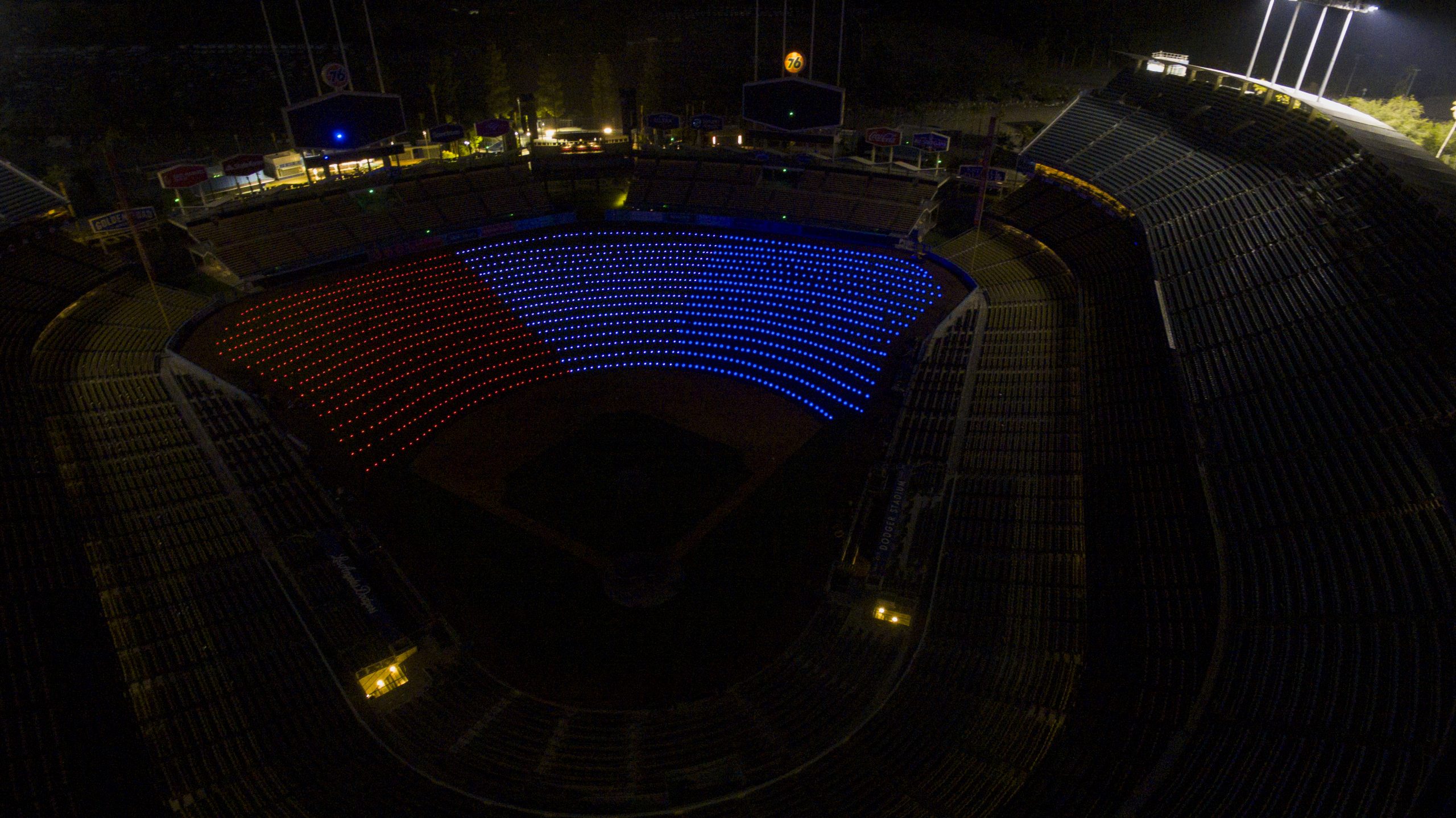 Dodgers: Dodger Stadium lights up in honor of Memorial Day