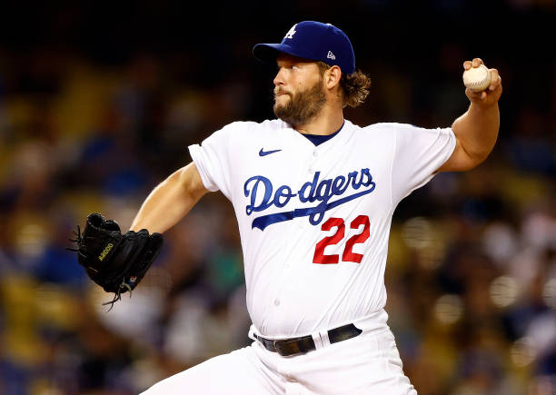 Kershaw outduels Montgomery, Dodgers beat Cardinals 1-0