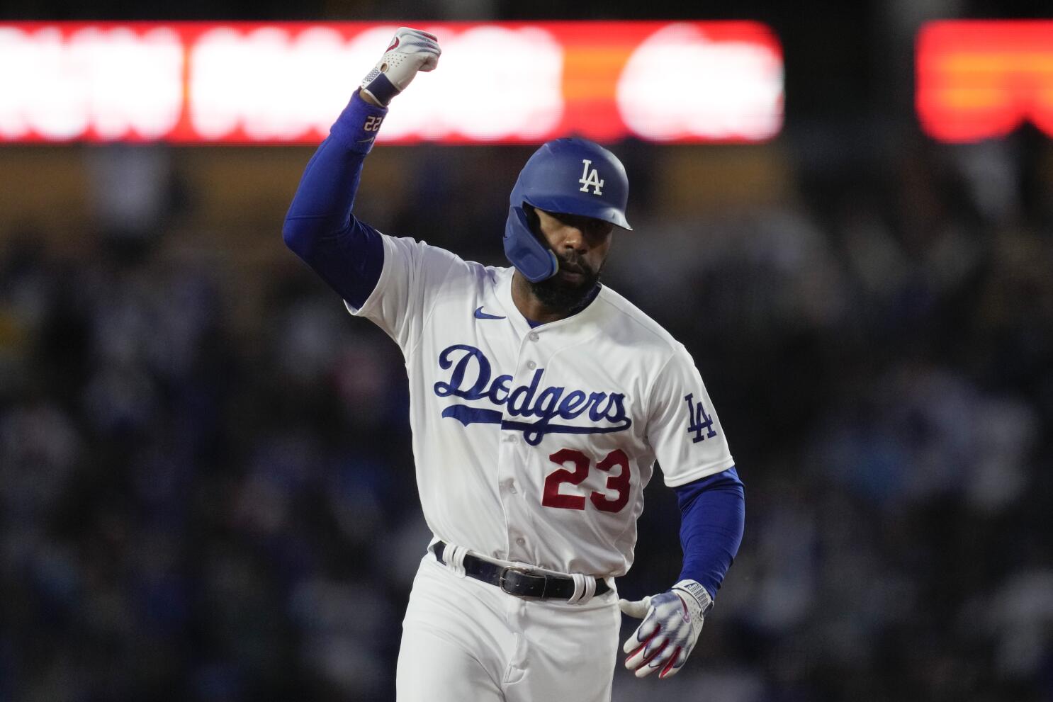 Dodgers News: LA Re-signs Heyward To One-year Deal | DodgersBeat